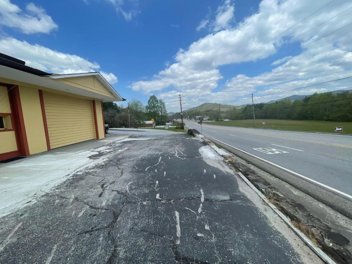 Budgetel Inn & Suites Dillard Buitenkant foto