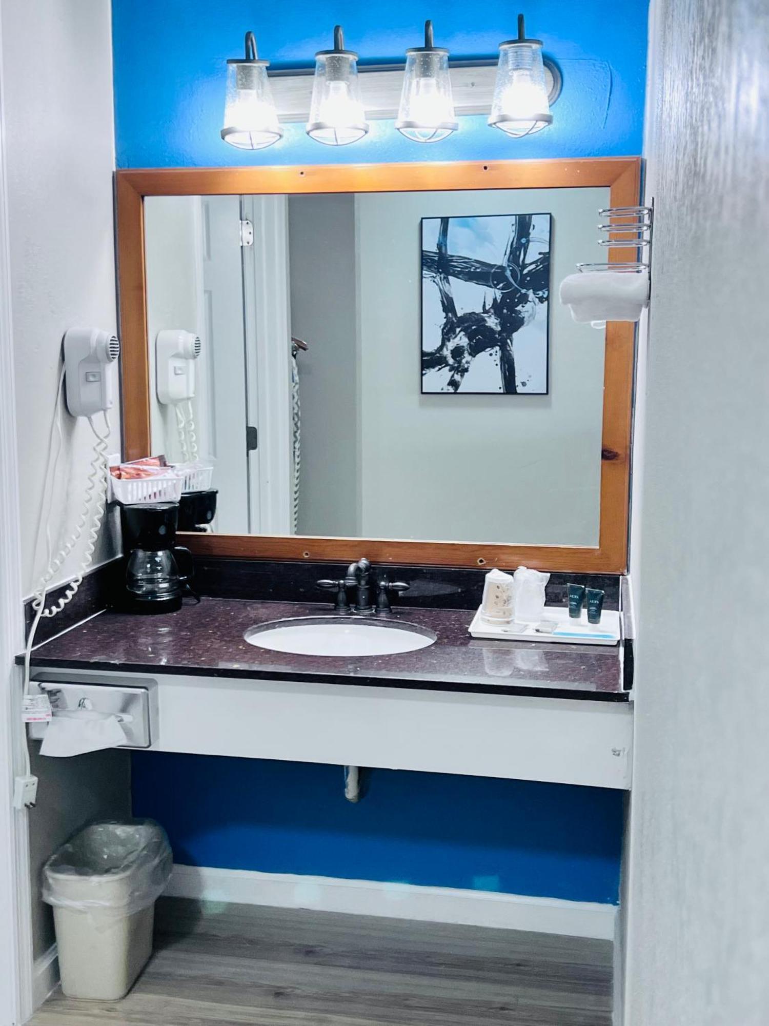 Budgetel Inn & Suites Dillard Buitenkant foto