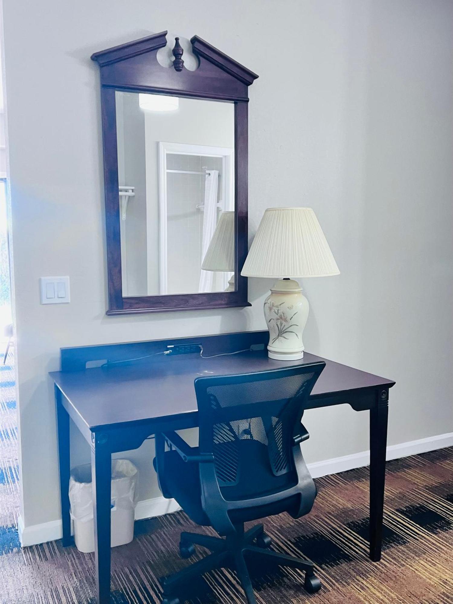 Budgetel Inn & Suites Dillard Buitenkant foto