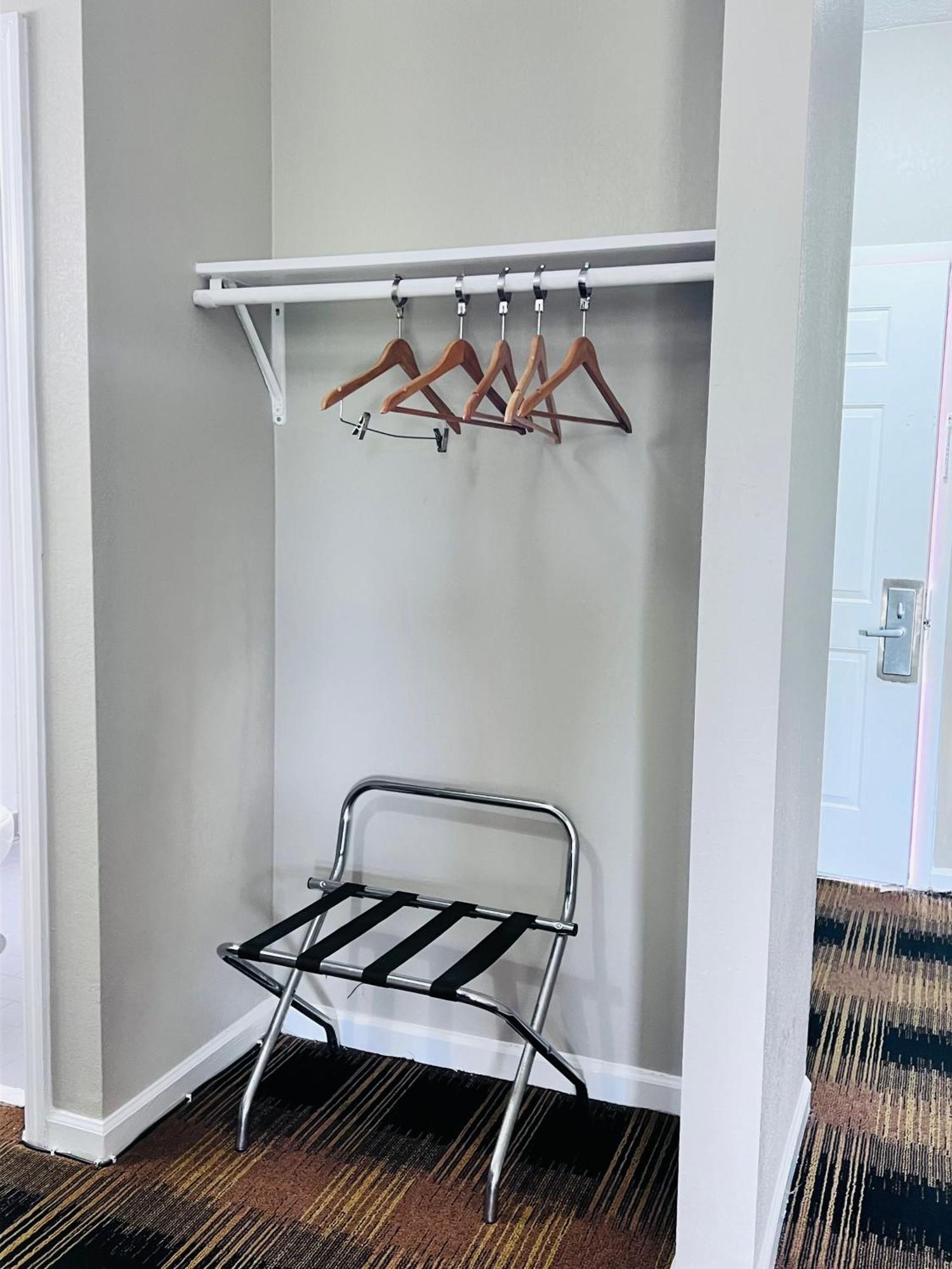 Budgetel Inn & Suites Dillard Buitenkant foto