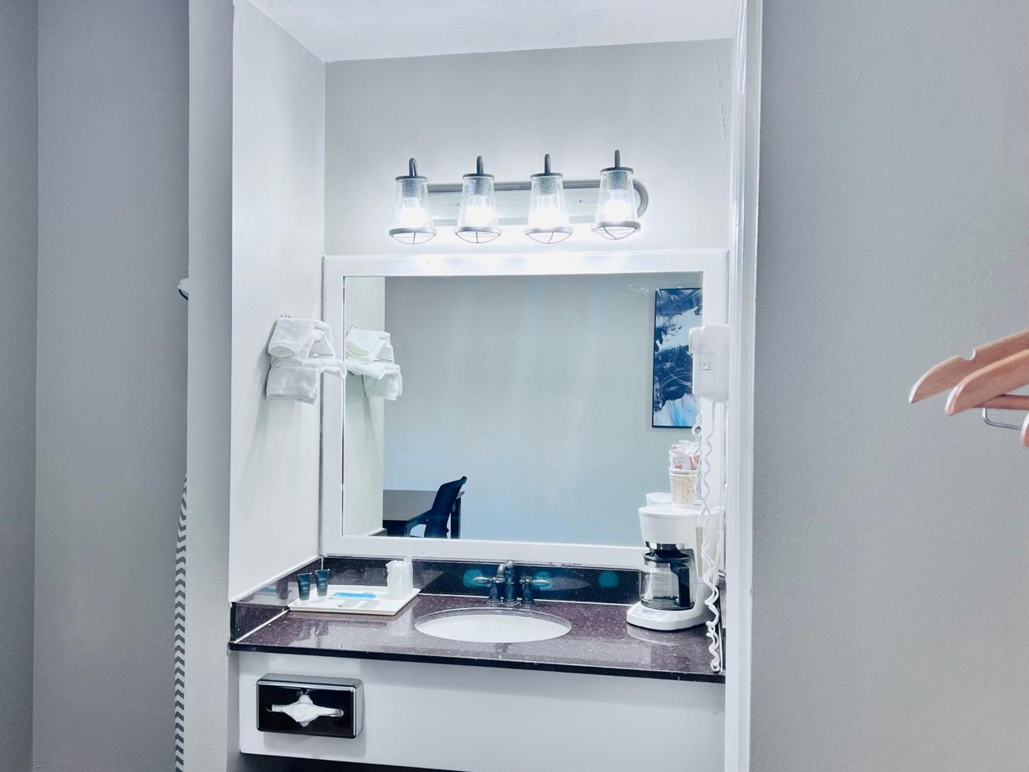 Budgetel Inn & Suites Dillard Buitenkant foto