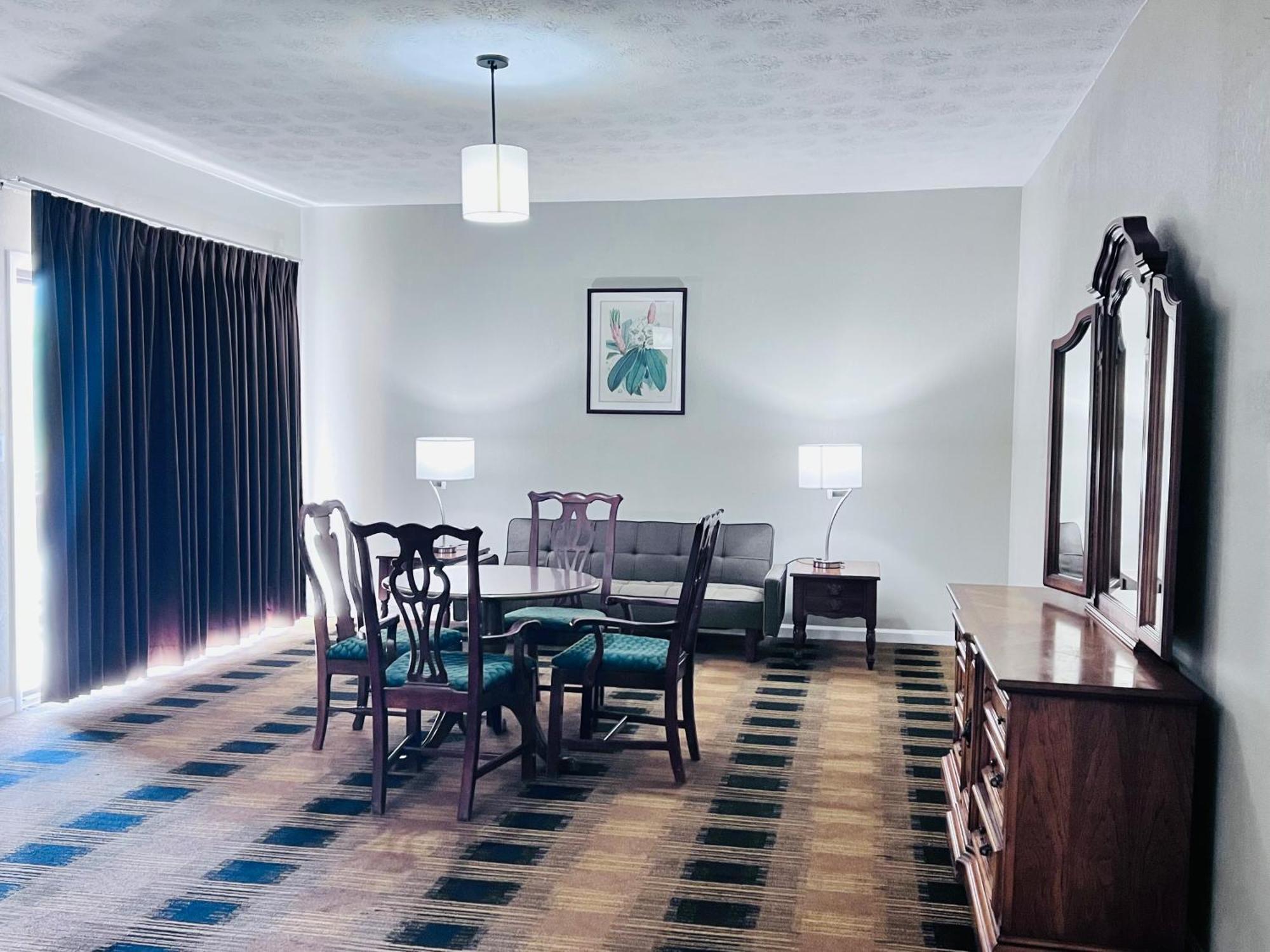 Budgetel Inn & Suites Dillard Buitenkant foto