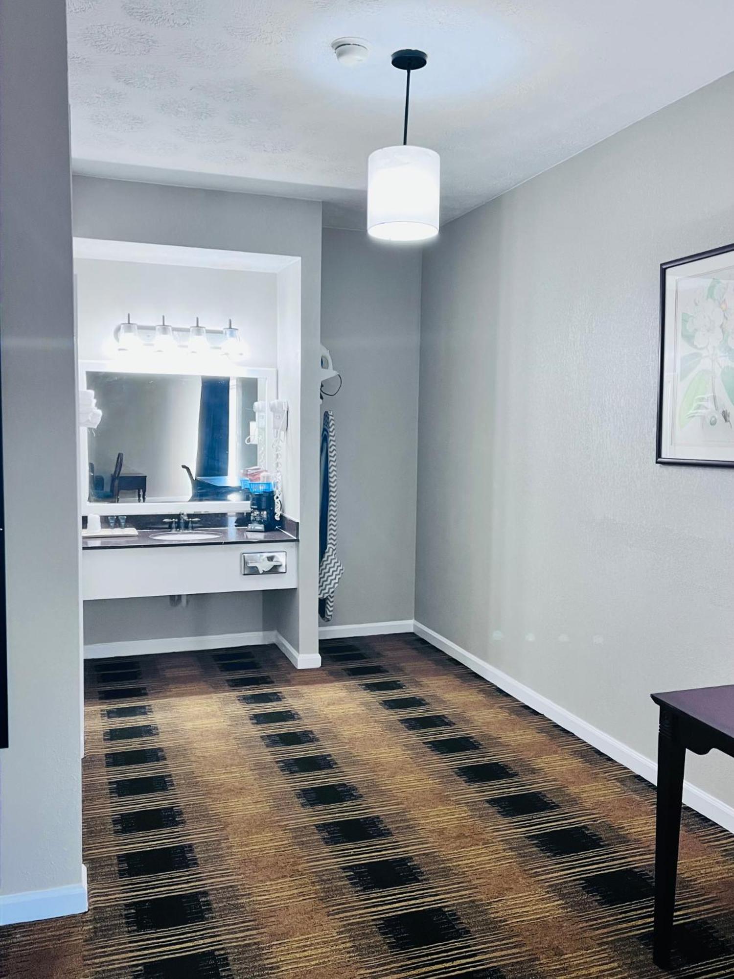 Budgetel Inn & Suites Dillard Buitenkant foto