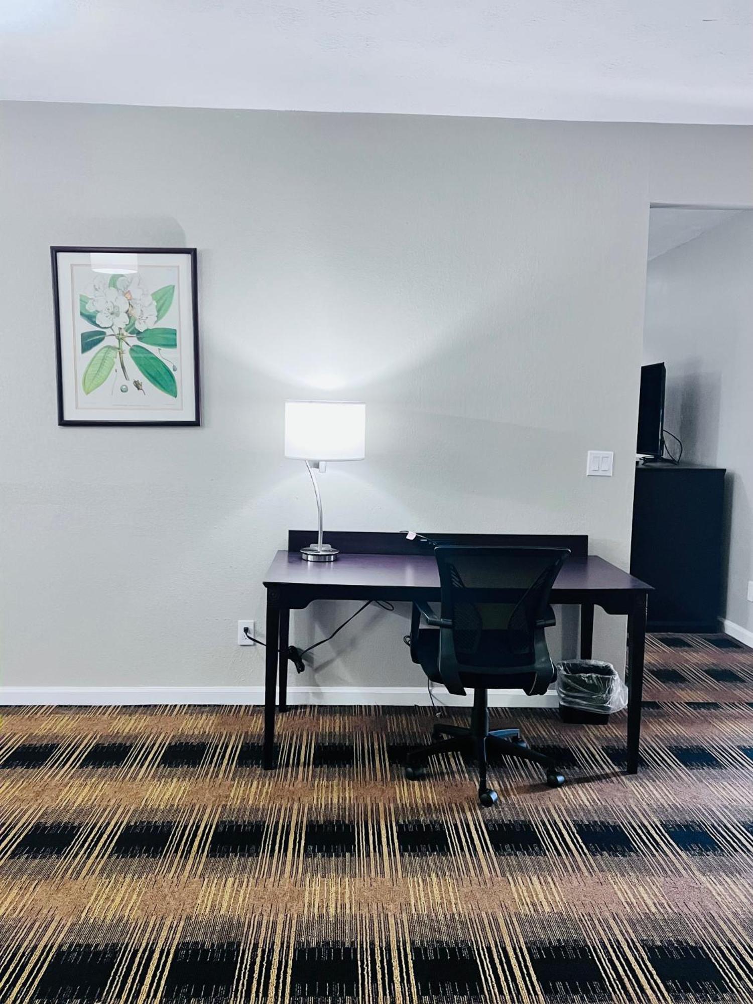 Budgetel Inn & Suites Dillard Buitenkant foto