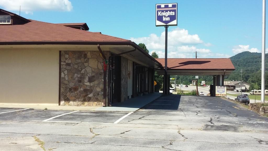 Budgetel Inn & Suites Dillard Buitenkant foto